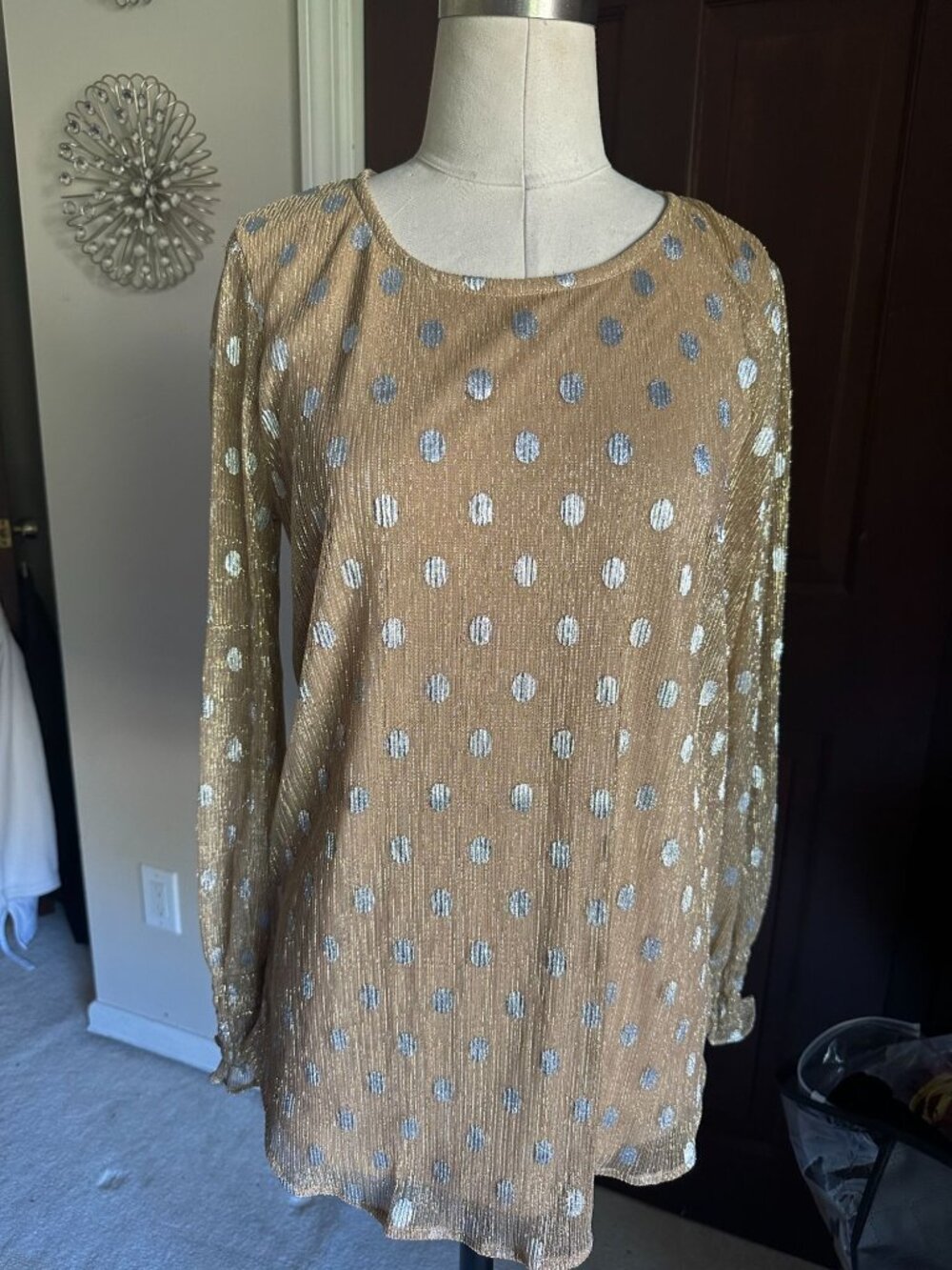 Adrianna Papell gold and silver shimmering polka dot blouse Small